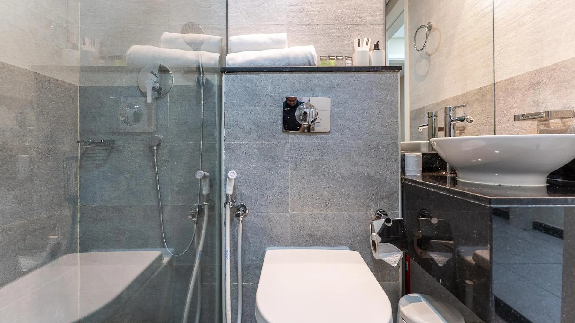 Havn - Studio In Jvc, Infront Of Circle Mall Dubai Apartment