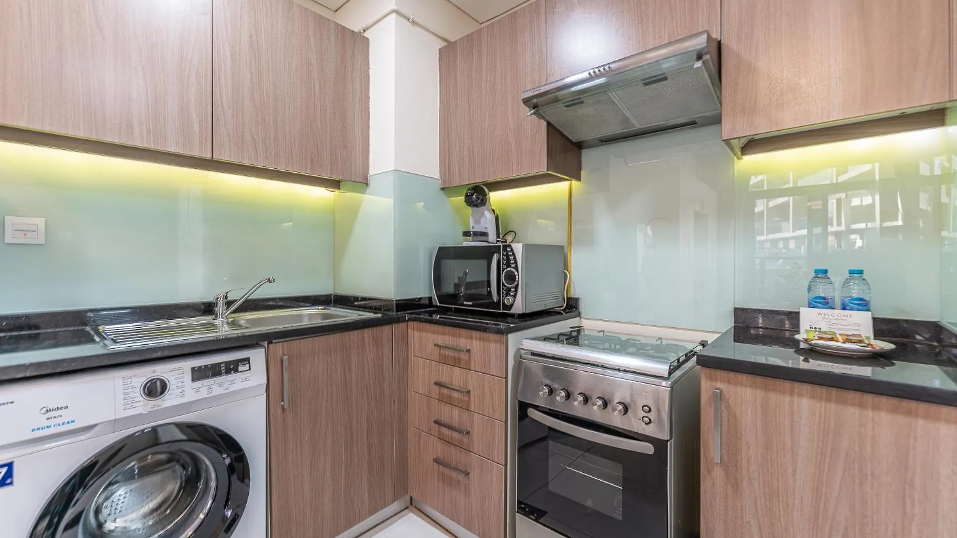 Havn - Studio In Jvc, Infront Of Circle Mall location